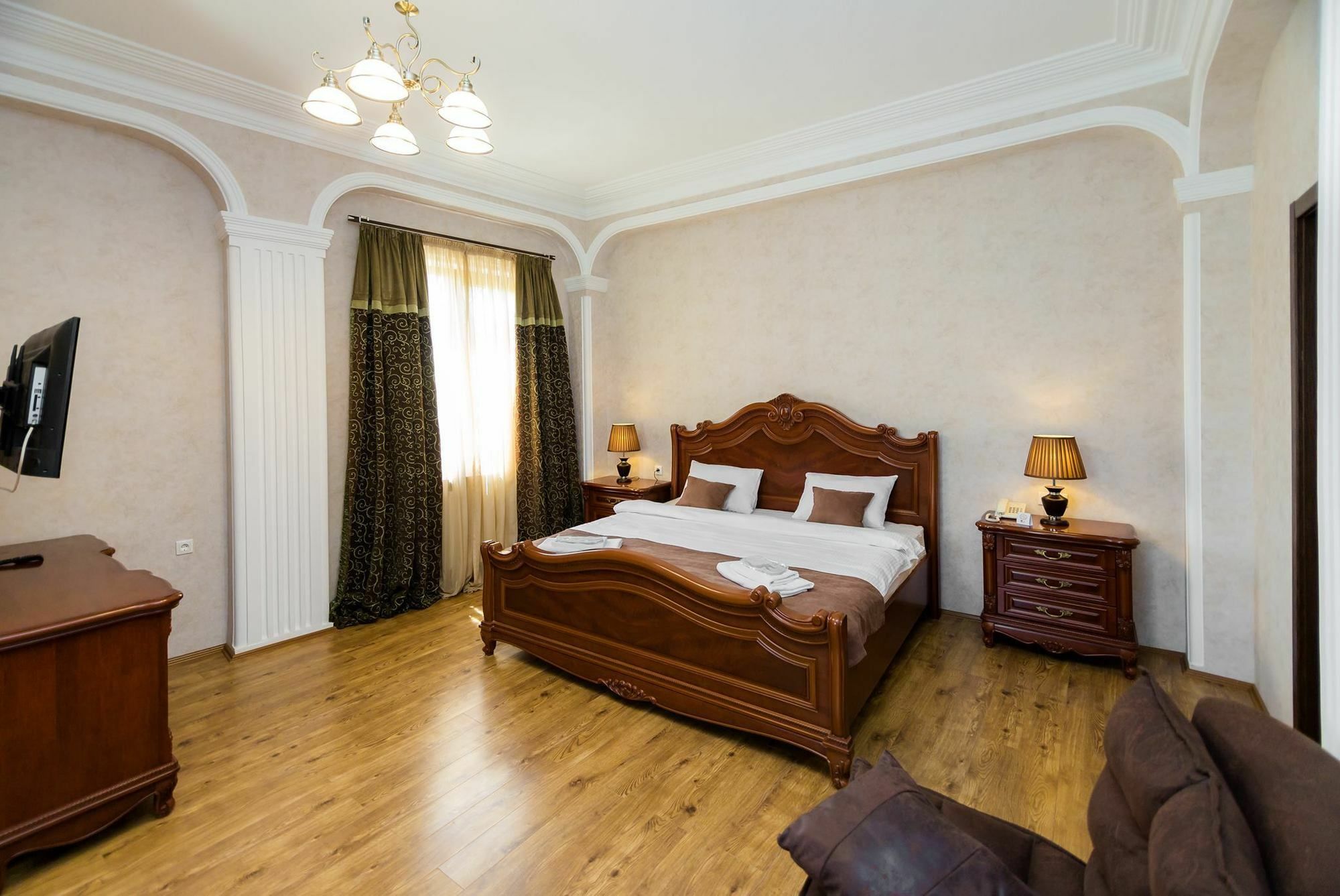 Elia Palace Hotel Tbilisi Exterior photo